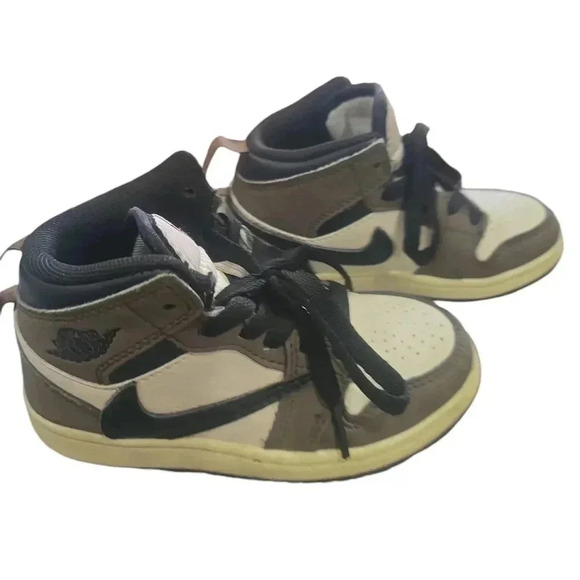 Toddler Travis scott sneakers - Picture 2 of 5